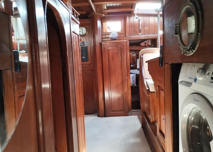 1983 * 大加那利岛拉斯帕尔马斯